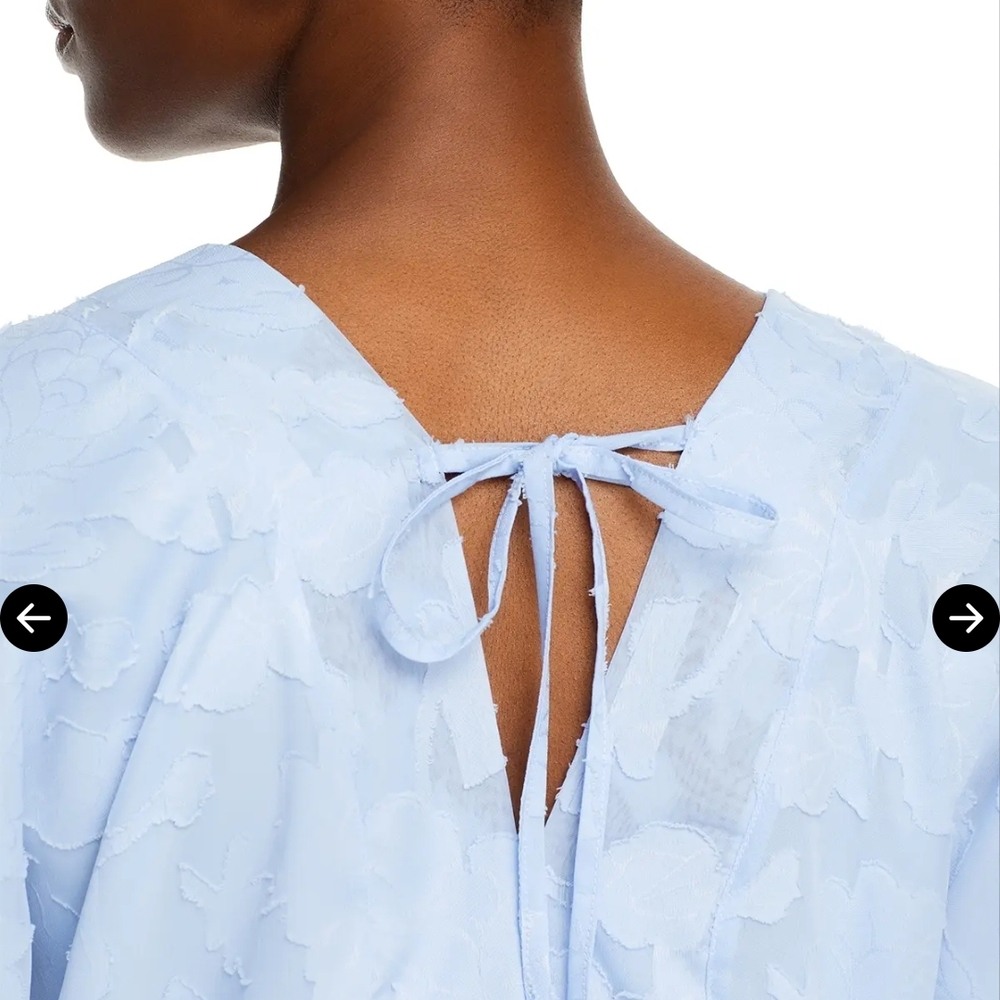 Koko & Mason - Light Blue V-Neck Long Sleeve Blouse - Sz Small - Picture 2 of 5